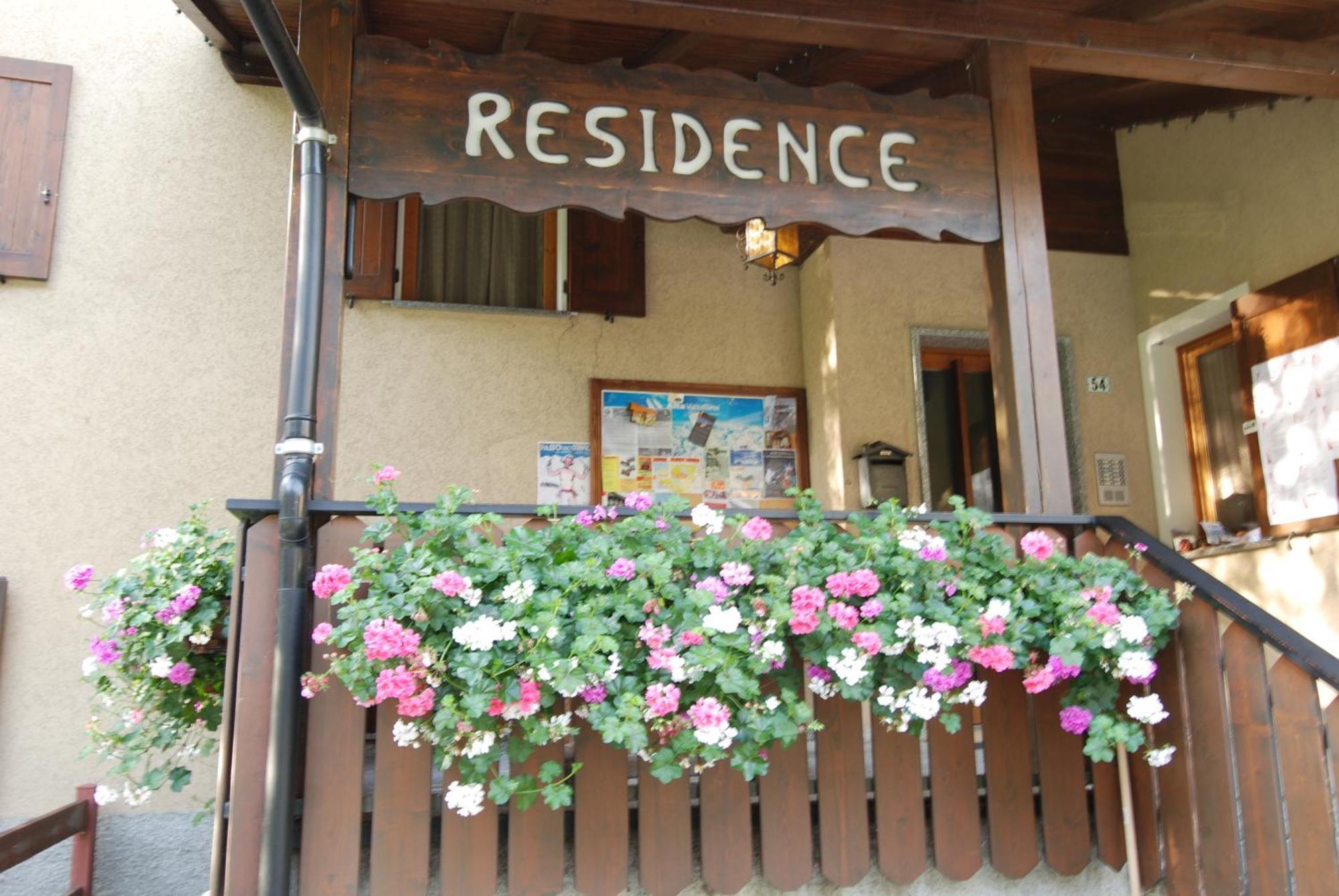 Pradelle Residence Pian Del Vino المظهر الخارجي الصورة